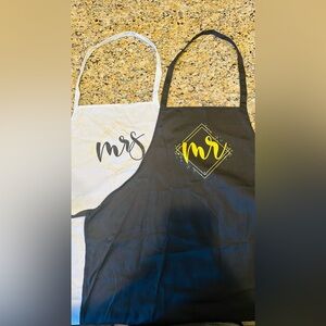 Mr & Mrs Kitchen Apron NEW Cooking Aprons  Husband & Wife Newlywed